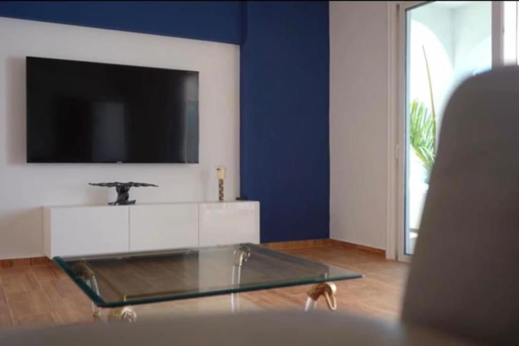 Gezellige Villa Met Prachtig Zicht En Zwembad 아로나 외부 사진