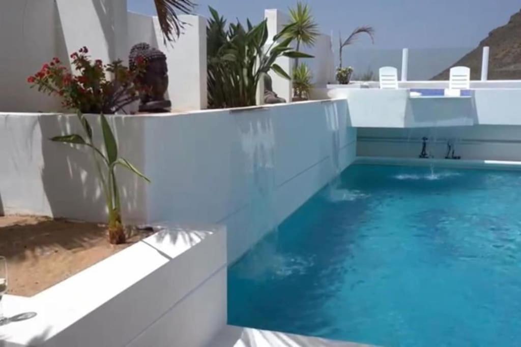Gezellige Villa Met Prachtig Zicht En Zwembad 아로나 외부 사진