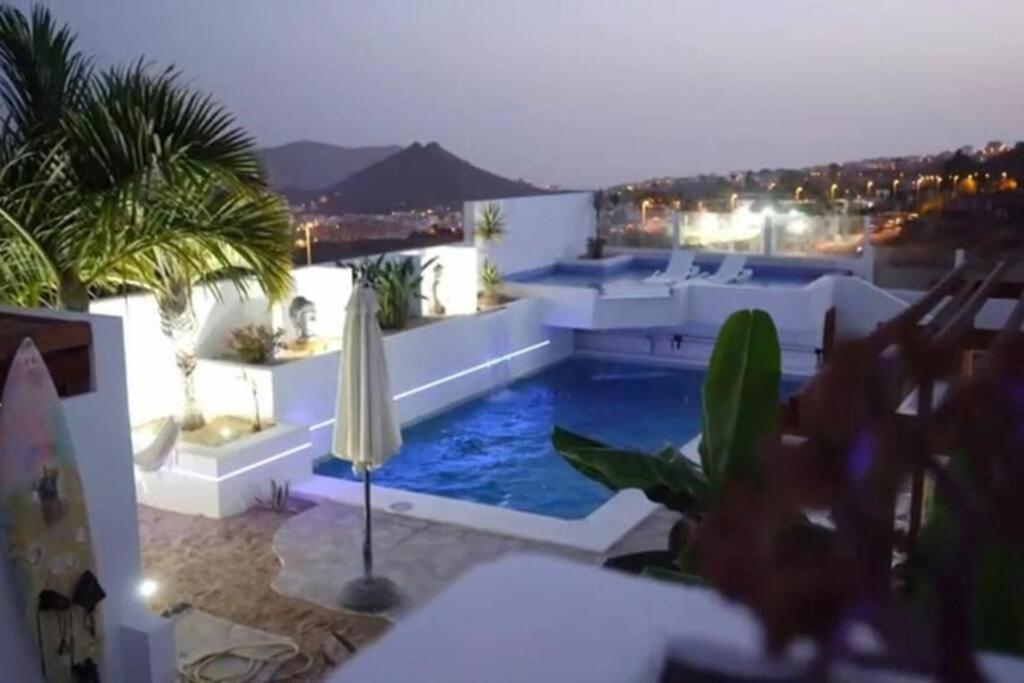Gezellige Villa Met Prachtig Zicht En Zwembad 아로나 외부 사진